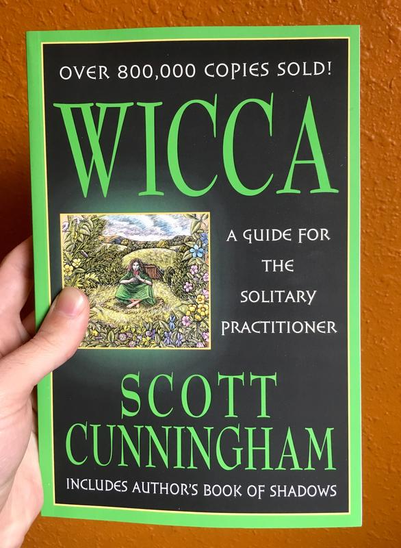 Wicca: A Guide for the Solitary Practitioner